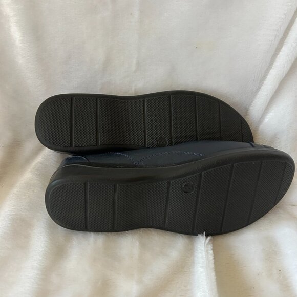 Easy Street Comfort Loafers Womens 8 Blue Closed Toe - Picture 5 of 6
